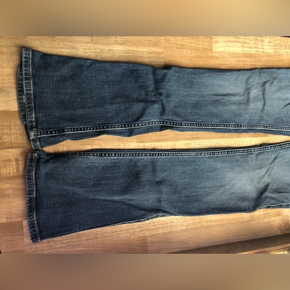 HOLLISTER Low Rise Boot Cut Jean - Picture 5 of 6